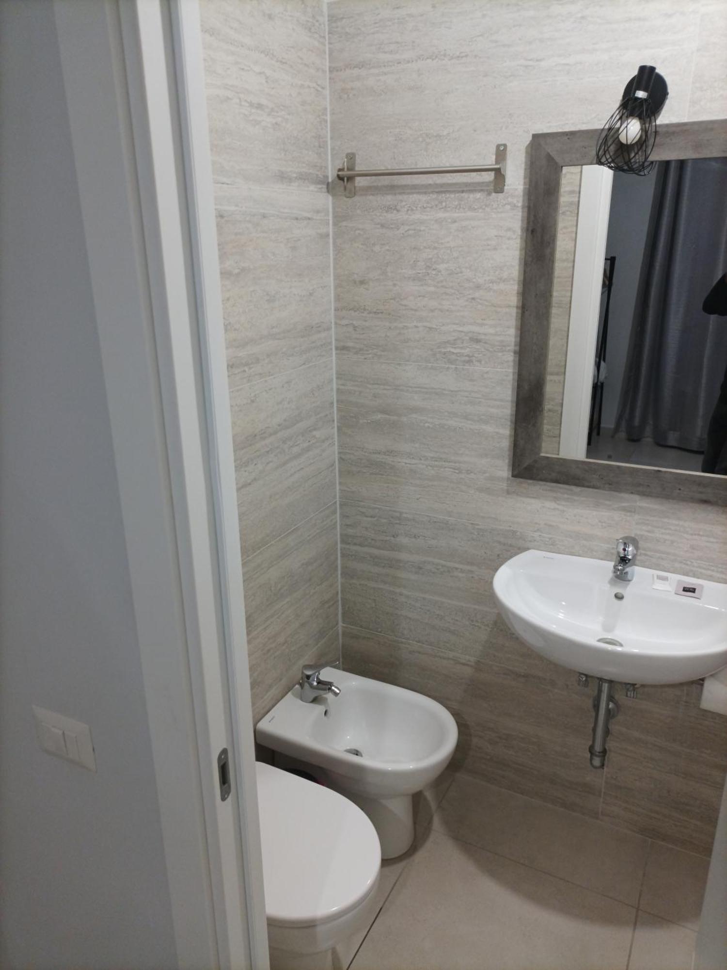 Angi Home Рим Экстерьер фото